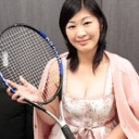 テニスが好き！ペニスはもっと好きな熟女