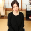 二穴同時挿入の快感を覚えた未亡人