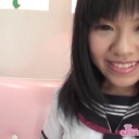 制服姿を下から見上げる