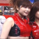 キャンギャルお姉さんの胸の膨らみ　3