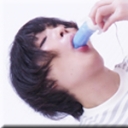 使用したオモチャをおクチだけで綺麗にするオンナ