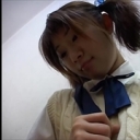 何も知らない女子校生にエッチな手解きをするおじさん