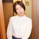素人熟女とハメまくる！- 山内さとみ