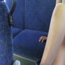 エリートサラリーマンの趣味は通勤途中のバス車内でのパンチラ撮影 6