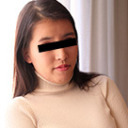 ニットワンピで豊満ボディを見せつける熟痴女