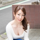 朝ゴミ出しする近所の遊び好きノーブラ奥さん 村上佳苗 パート2
