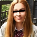 SNSで知り合った感度良好の金髪素人娘 制服H ハメ撮り18歳 VOL1 Victoria