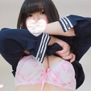 可愛い制服姿のパイパン美少女!!♡ぬるんぬるのテカンテカのどエロなオイリーダンス♡踊りながら滑る指先でパイパンマンコ絶頂!!