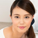マンションのゴミ捨て場で隣人を誘惑するあざとい美人妻3