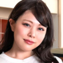 まんチラの誘惑 ~ダチのママに食われた俺の息子~
