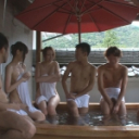 混浴風呂に入ったら二人連れの息抜旅行をしている人妻が二人居たので勃起チンポ見せつけてナンパしてヤラしてもらいました。