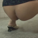 奥様のお漏らし 立ちション