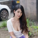朝ゴミ出しする近所の遊び好きノーブラ奥さん 上山奈々