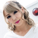 まんチラの誘惑 〜金髪ママの濡れた股間に誘われて〜