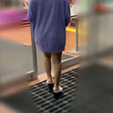 【素人・人妻】【自撮りオナニー】自分の服を買うお金が無く、娘の服をきてきた痛いBBAに自撮りオナニーを撮らせた後、捨てて帰りました。