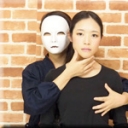 無表情で弄られるオンナ