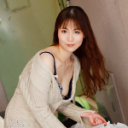 朝ゴミ出しする近所の遊び好きノーブラ奥さん