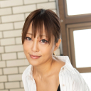 朝ゴミ出しする近所の遊び好きノーブラ奥さん 日下部ひな