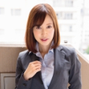 真面目に働くお姉さんほどHがお好き！おっぱいを揉みオマ○コを弄るとすぐにパンツにシミができちゃう 夢の生ハメ×中出しが簡単にできるんです！！