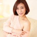 朝ゴミ出しする近所の遊び好きノーブラ奥さん