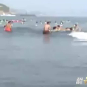 真夏のビーチはお宝天国　18