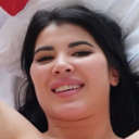 小柄な美女レディ・ディーに何度もザーメンを飲ませる無修正のANAL THREESOME