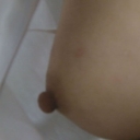 会社でプチ露出を楽しむOLの胸元撮影2