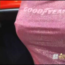 キャンギャルお姉さんの胸の膨らみ  6